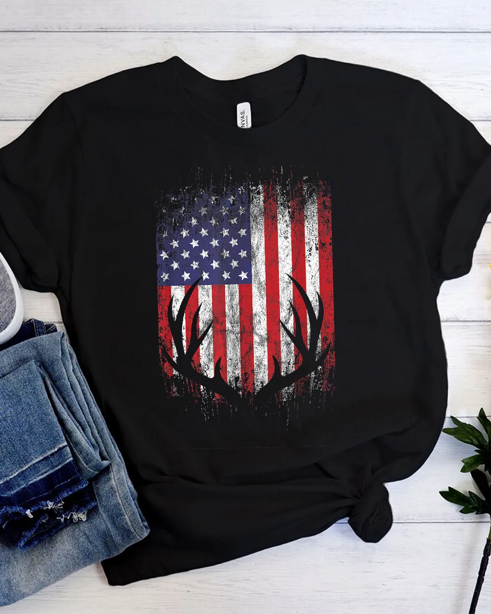 Deer Hunting American Flag Whitetail Buck Antlers T-Shirt Unisex Standard T-Shirt black s